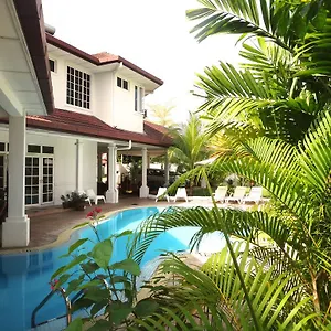 rumah-putih-b-b.kualalumpurs-hotels.com/